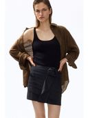 Black color option, Sold out, Currently selected