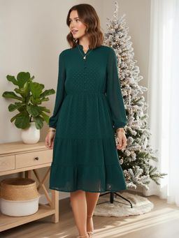 ZUMMER - Green Dobby Tiered Knee Length Dress