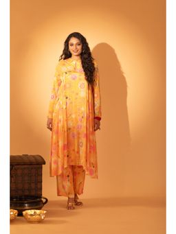 Sshilpa Samriya - Yellow Printed Kurta with Pants (Set of 2)