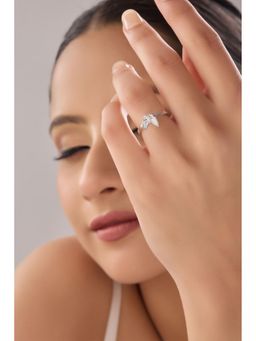 QUENE CRAFTED FOR ELEGANCE - Sterling Silver Twisted Butterfly Ring