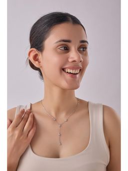 QUENE CRAFTED FOR ELEGANCE - Silver Myra Necklace