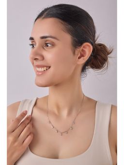 QUENE CRAFTED FOR ELEGANCE - Silver Zyna Necklace
