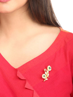 Yellow Chimes - Ad Flower Design Gold Plated Bridal Saree Pin for Women