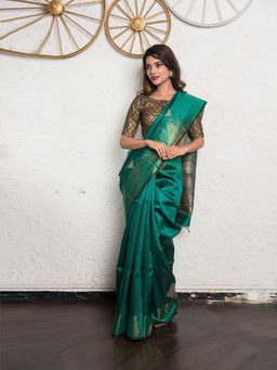 Beatitude - Green Handwoven Raw Dupion Silk Saree Unstitched Blouse