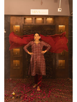 Vana Ethnics - Graceful Red Kurta with Pant and Dupatta (Set of 3)