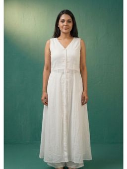 Doree By Rinkie - Women Georgette White Solid/Plain Kurta with Pant