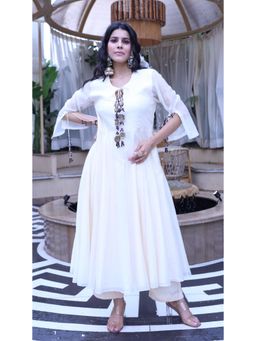 Doree By Rinkie - Women Chwitheri White Embellished Anarkali Kurta with Pant and Dupatta