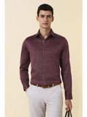 Maroon color option, Currently selected