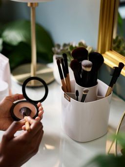 Joseph Joseph - Viva Makeup Brush Pot (Shell)