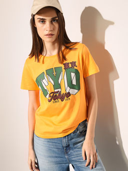 ONLY - Women Typography Regular Fit Yellow T-shirt