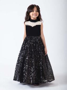 Hopscotch - Sequin Embellished Gown With Headband