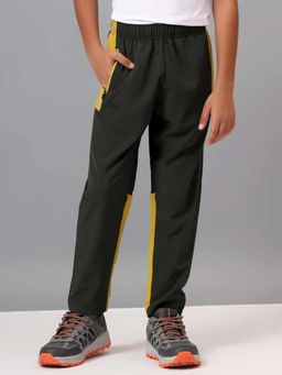 Dida - Boys Light Regular Comfort Dry-Fit Green Trackpant