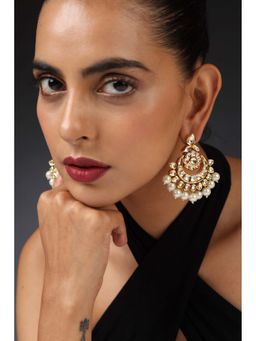 SWABHIMANN - Hanka Gold Kundan and Pearl Chandbali Earrings