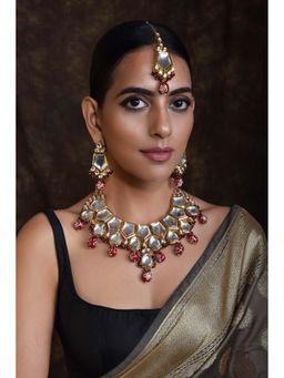 SWABHIMANN - Ramani Red Gold Plated Polki Short Necklace with Earrings Set