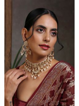 SWABHIMANN - Regah Gold Plated Kundan Choker Necklace with Earrings Set
