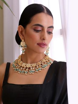 SWABHIMANN - Anitraa Green Gold Plated Kundan Necklace with Earrings