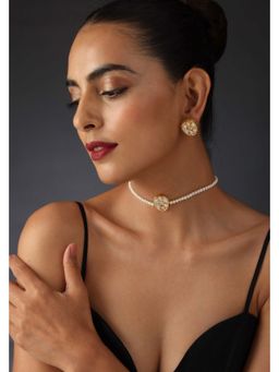 SWABHIMANN - Anika White Polki and Pearl Choker Necklace with Earrings Set