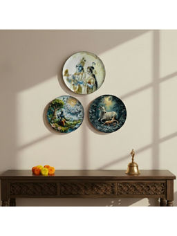 ExclusiveLane - Multi-Color Krishnas Grace Wall Plates (Pack of 3)