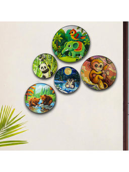 ExclusiveLane - Multi-Color Little Explorers Decorative Wall Plates (Pack of 5)