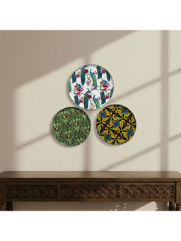 ExclusiveLane - Multi-Color Birds Paradise Decorative Wall Plates (Pack of 3)