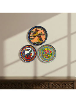 ExclusiveLane - Multi-Color Madhubani Heritage Decorative Wall Plates (Pack of 3)