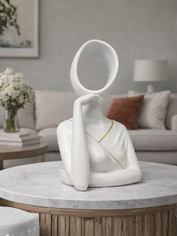 Smokey Cocktail - White Thinking Lady Decor Sculpture