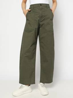 GAP - Women's Relaxed Fit Solid Green Pant