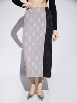 Globus - Women Grey and Black Paisley Print Mid Rise Front Slit Midi Skirt