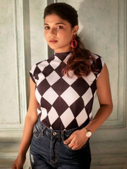 Uptownie - Womens Pleated Short Sleeves Top