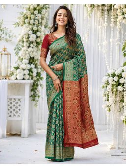 SATRANI - Women's Green Weaving Silk Saree With Unstitched Blouse