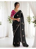 Black color option, Currently selected