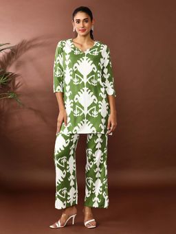 Jaipur Kurti - Green Printed Straight Kurta and Pant (Set of 2)