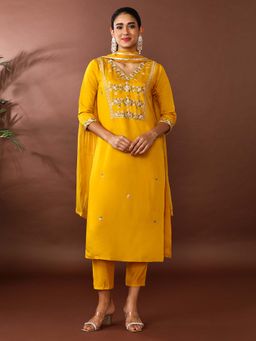 Jaipur Kurti - Floral Embroidered Chanderi Silk Kurta and Pant with Dupatta (Set of 3)