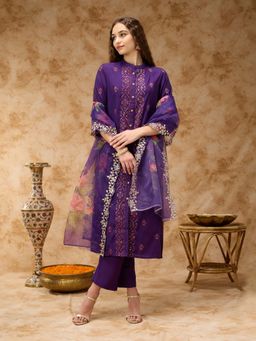 Silver Lime - Embroidery Kurta Pant and Dupatta