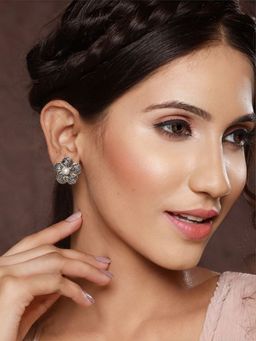 PRITA - Pearl Flower Oxidised Silver Stud Earrings