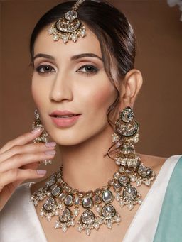 Priyaasi - Ethnic Kundan Beaded Gold-Plated Jewellery Set with Maang Tikka