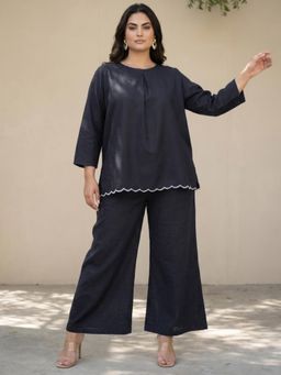 Globus - Women Black Plus Size Solid Co-Ord Set