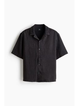 H&M - Men Black Relaxed Fit Short-Sleeved Muslin Shirt