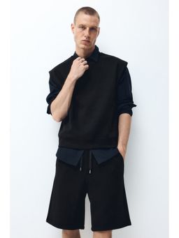 H&M - Men Black Relaxed Fit Scuba Shorts