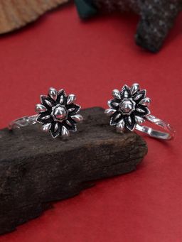 Praavy - 925 Oxidised Silver Marigold Adjustable Toe Ring