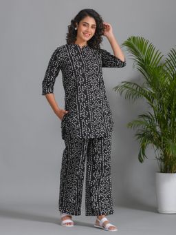 SAY - Women Black Bandhni Printed Night Suit (Set of 2)