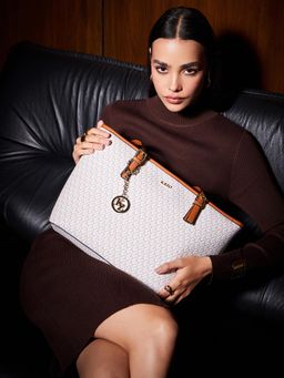 Kazo - Signature Off-White Tote Bag (L)