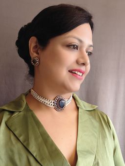 GRIIHAM - Blue Victoria Polish Gold Plated Choker Necklace Set with Pearl