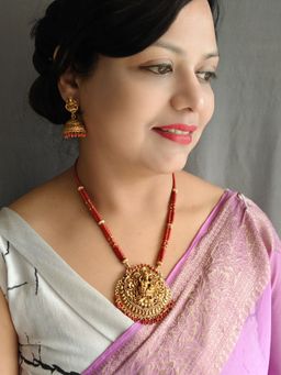 GRIIHAM - Gold Plated Necklace Set In Coral Stones