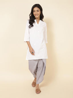 Fabindia - White Cotton Chikankari Slim Fit Short Kurta
