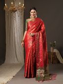 Red color option, Sold out, Currently selected