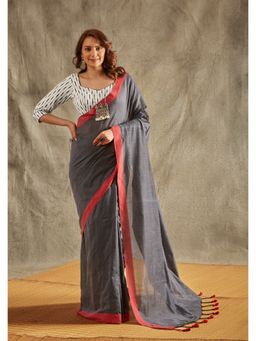 SALWAR STUDIO - Grey Solid Cotton Solid Saree Without Blouse