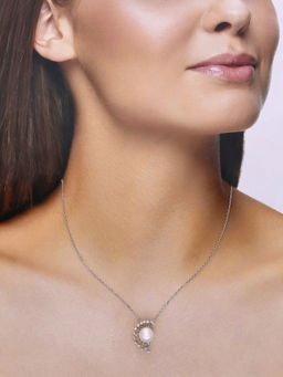Kai Jewel - Sterling Silver The Lovely Zircon & Pearl Casual Necklace