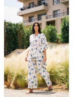 SANSKRUTIHOMES - White Solid Regular Kaftan Top and Pyjama