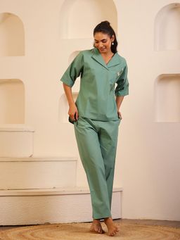 SANSKRUTIHOMES - Green Solid Regular Top and Pyjama